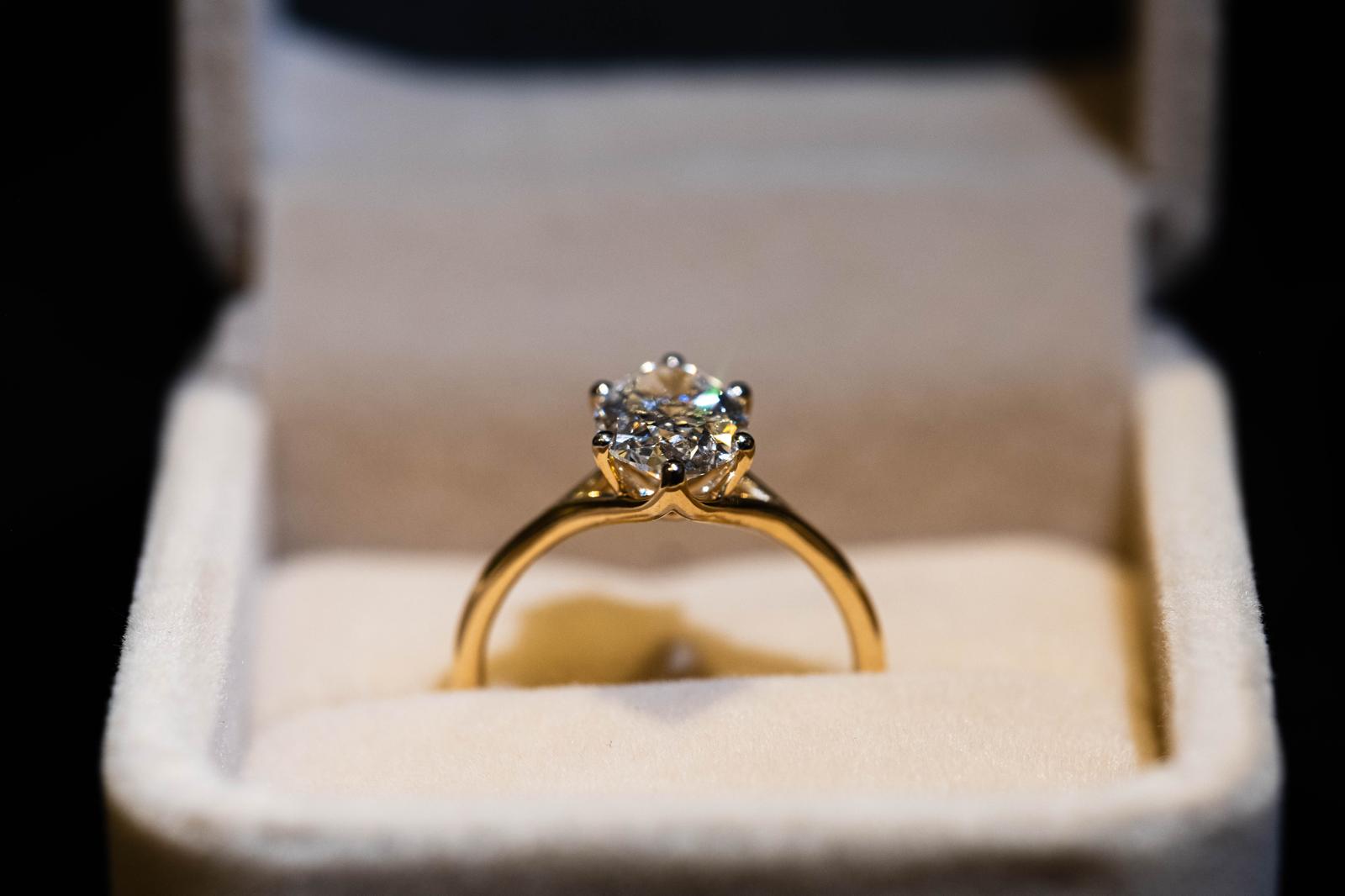 1.5 Ct. OVAL Shaped Vintage Style Engagement Ring With Split Band